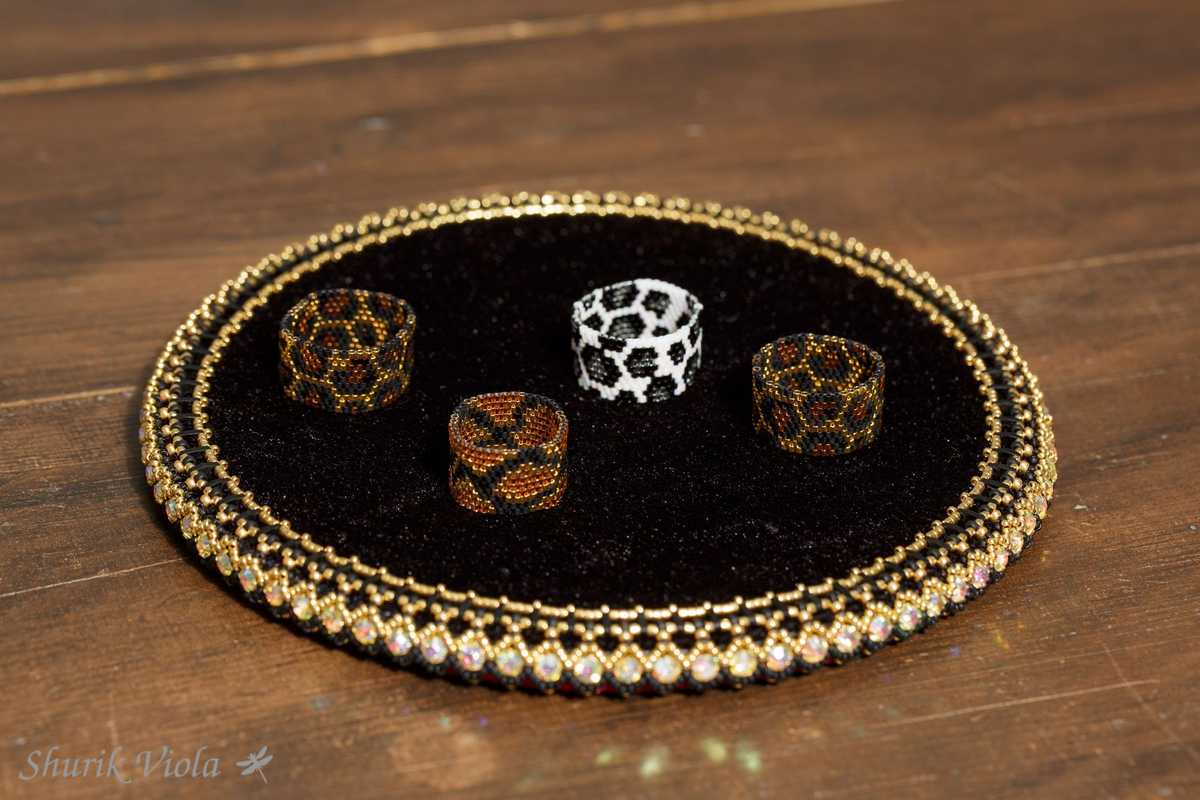 Seed beaded rings Leopard, Snow leopard and Snake / Bagues en perles de rocaille Leopard, Panthère des neiges et Serpent