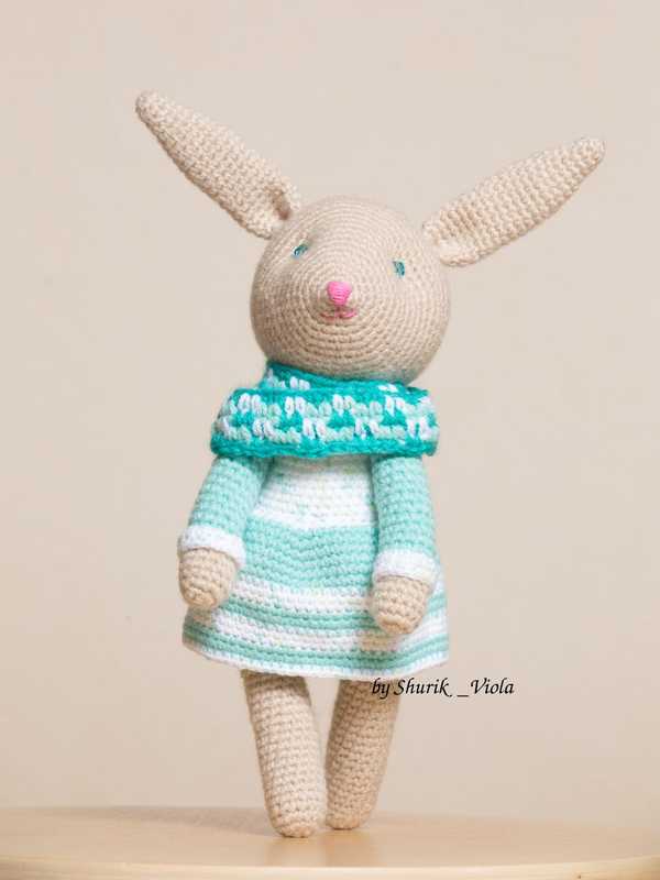 Jouet en crochet lapine - Shurik Viola