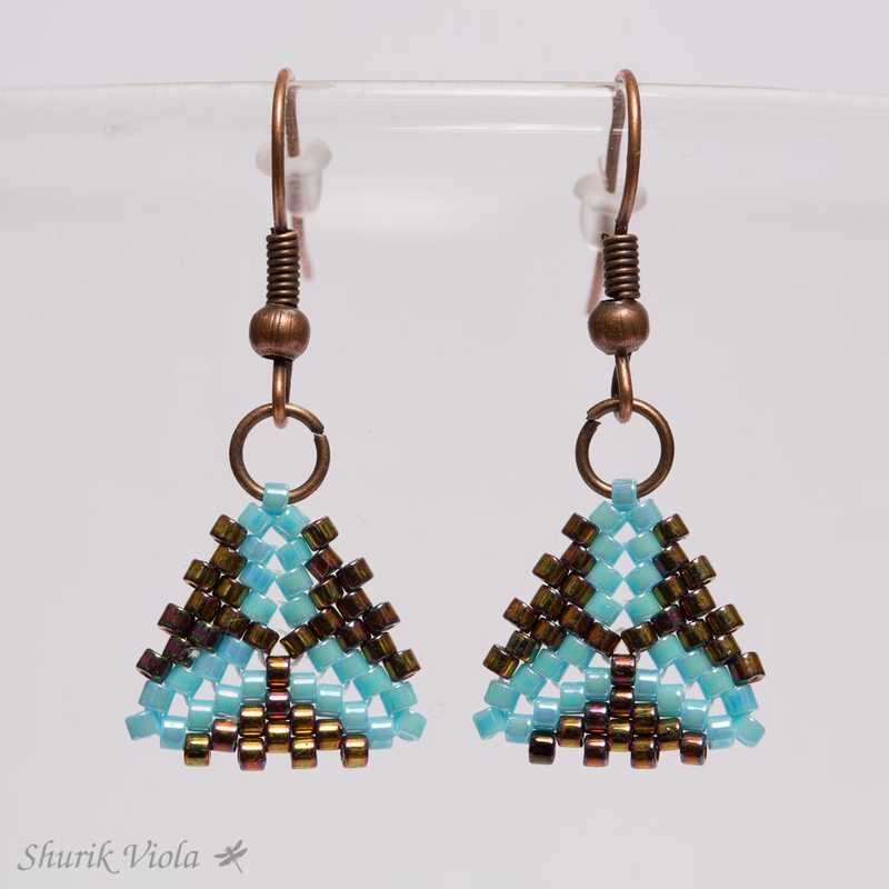 Seed bead earrings / Boucles d'oreilles en perles de rocaille - Shurik Viola