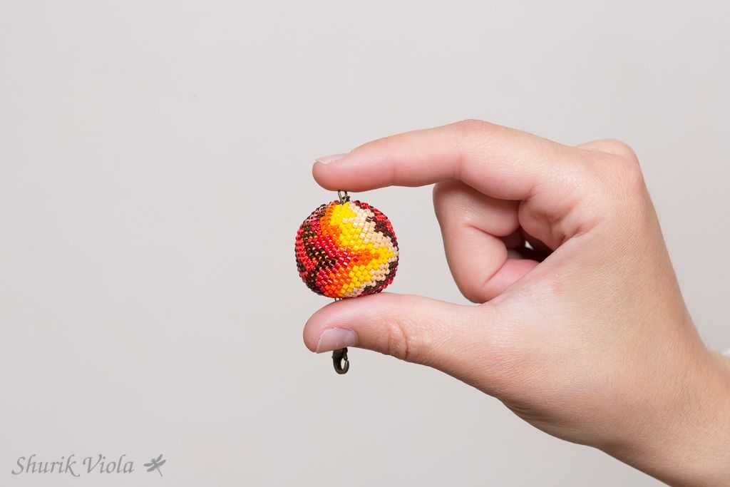 Seed bead charm / Porte-clé en perles de rocaille - Shurik Viola