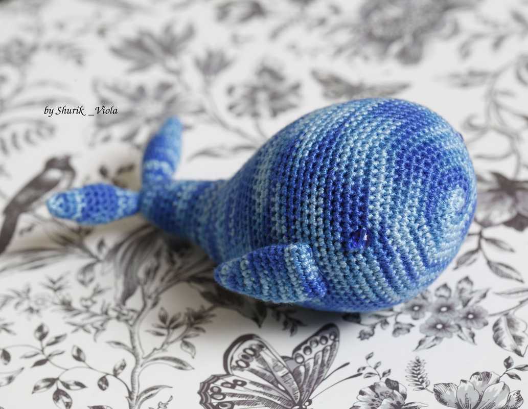 Crochet toy whale / Jouet en crochet la baleine - Shurik Viola