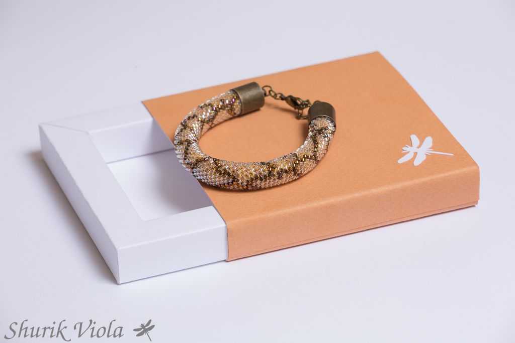 Seed bead bracelet / Bracelet  en perles de rocaille - Shurik Viola