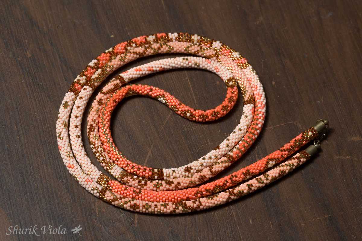 Long seed bead necklace / Collier sautoir en perles de rocaille - Shurik Viola